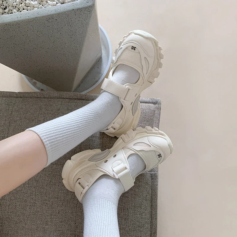 Outdoor Sport Outfit - Frauen Sport Sandalen Keil Aushöhlen Frauen